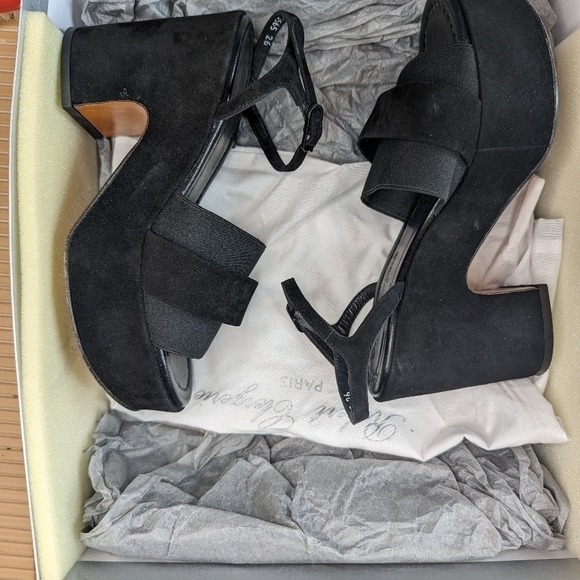 Robert Clergerie Paris "Etore" Platform Ankle Buckle Sandals in Black Suede Wome - Picture 13 of 13